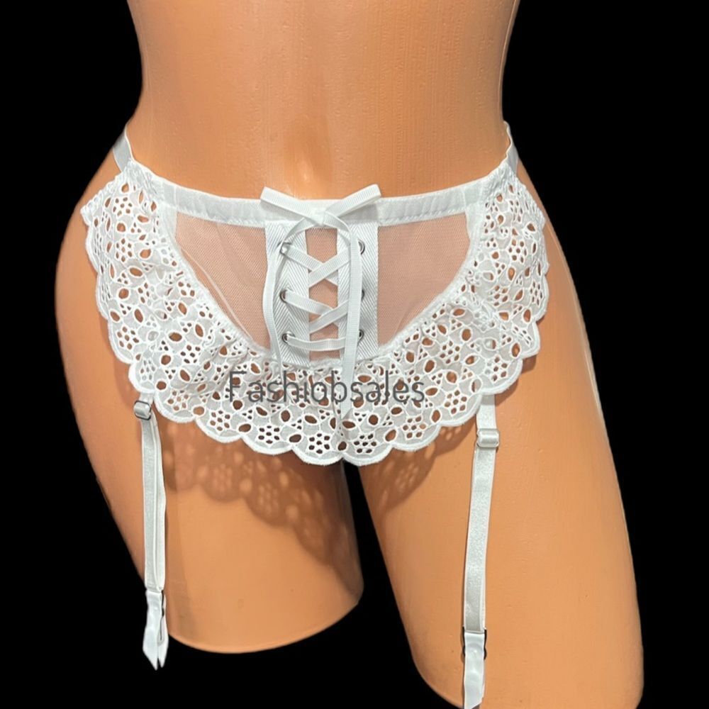 Victorias Secret Dream Angels Sexy Eyelet Lace Garter Belt Skirt Vs White M/L